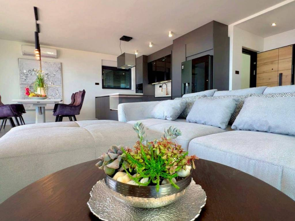 Piso en Opatija, Croacia, 150 m² - imagen 4