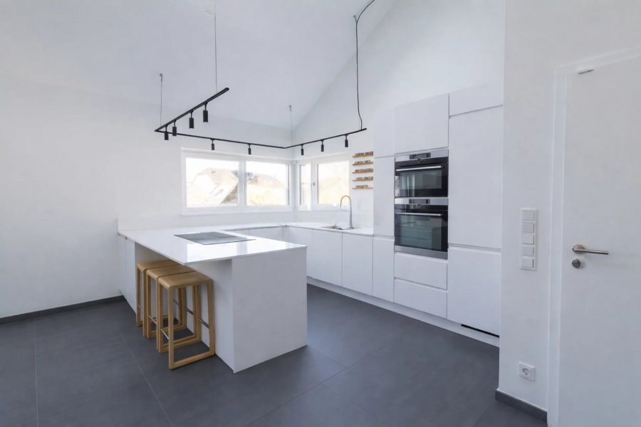 Flat in Luxembourg, Luxembourg, 95 m² - picture 2