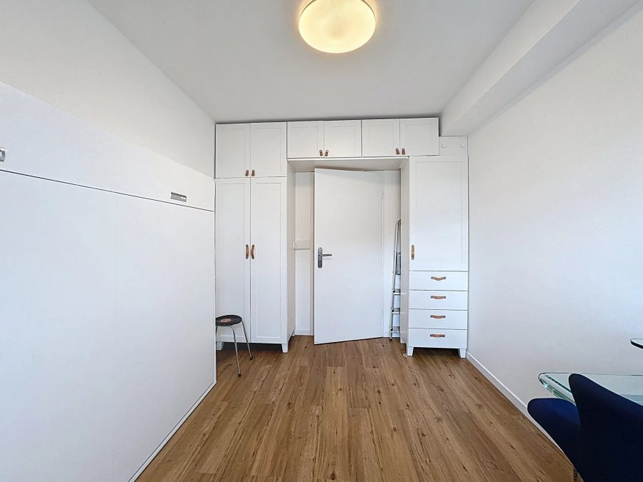 Flat in Luxembourg, Luxembourg, 93 m² - picture 7