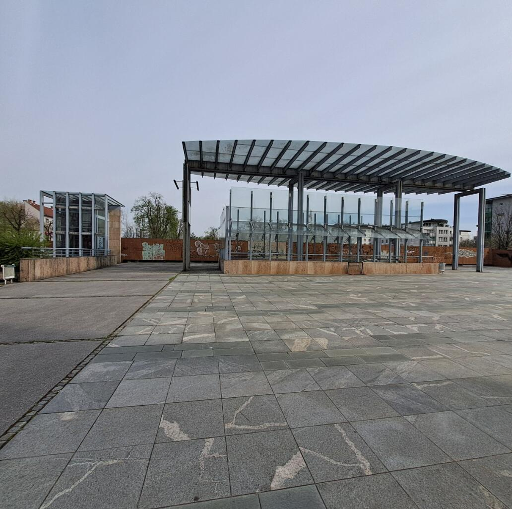 Büro in Ljubljana, Slowenien, 1 115 m² - Foto 5
