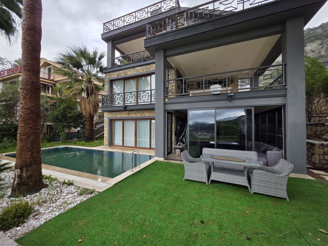 Villa en Fethiye, Turquia, 300 m² - imagen 1