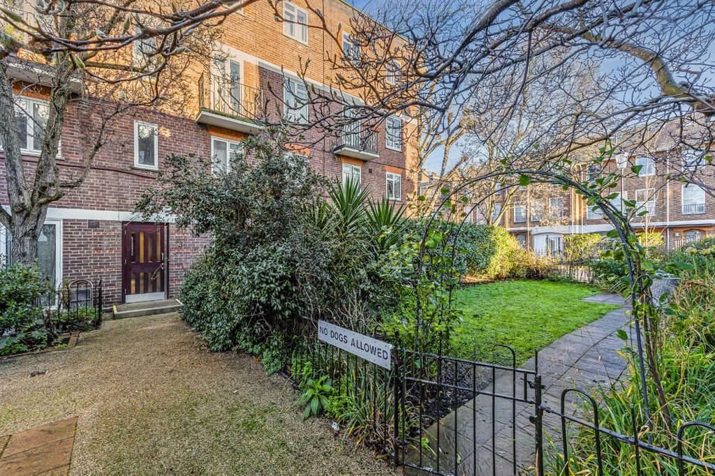 Flat in London, United Kingdom, 38 m² - picture 7