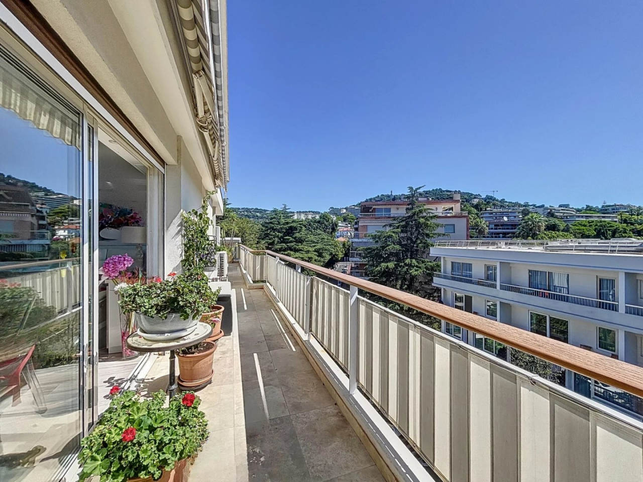 House in Cannes, France, 83 m² - picture 18