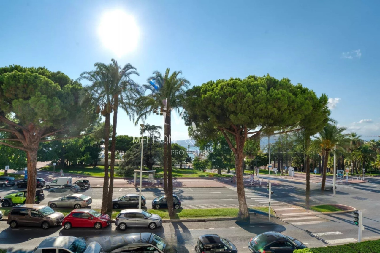 Flat in Cannes, France, 60 m² - picture 10