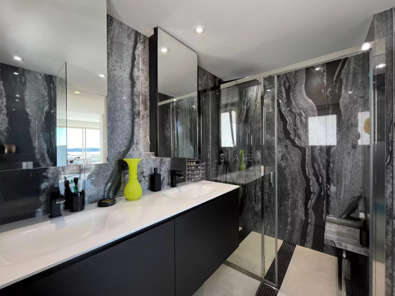 Flat in Cannes, France, 175 m² - picture 12