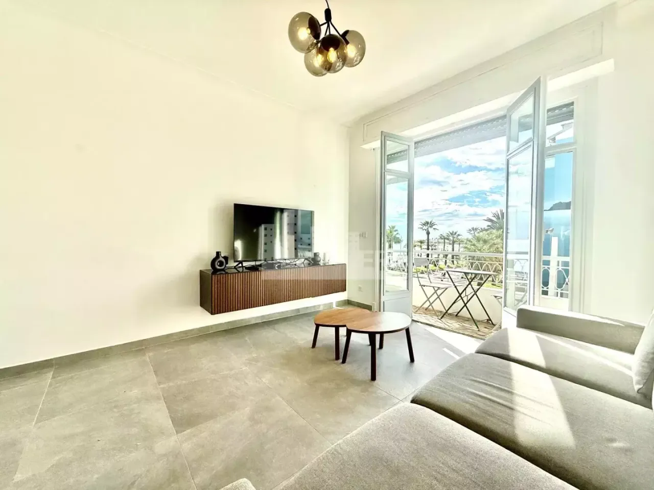 Apartment in Nice, France, 63 m² - picture 4