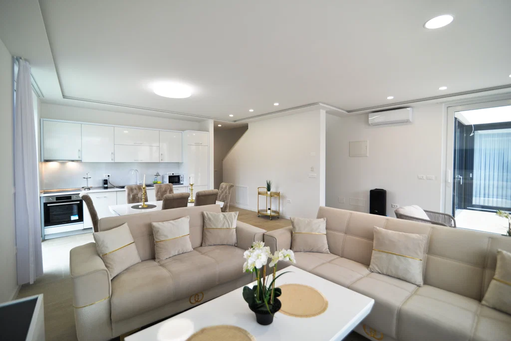 Maison à Poreč, Croatie, 415 m² - image 3