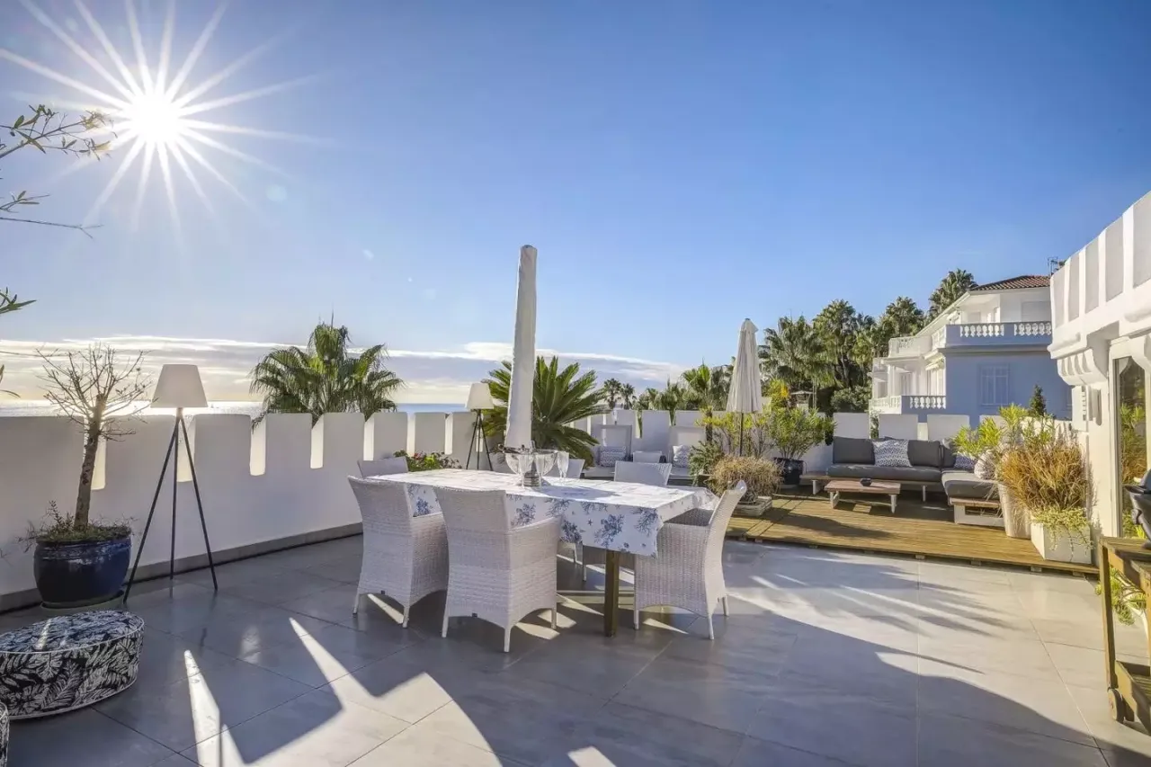 Apartment in Cannes, France, 183 m² - picture 4
