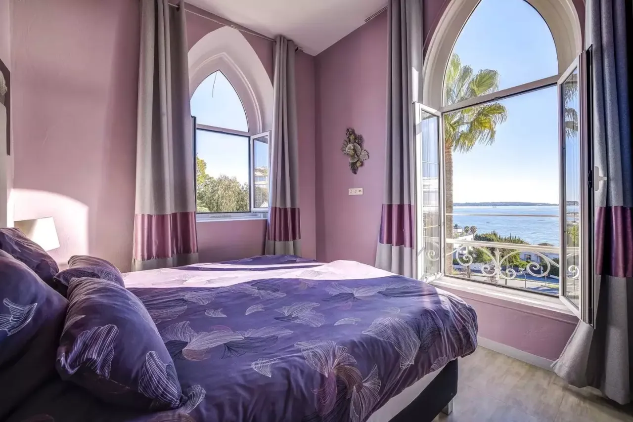 Apartment in Cannes, France, 183 m² - picture 2