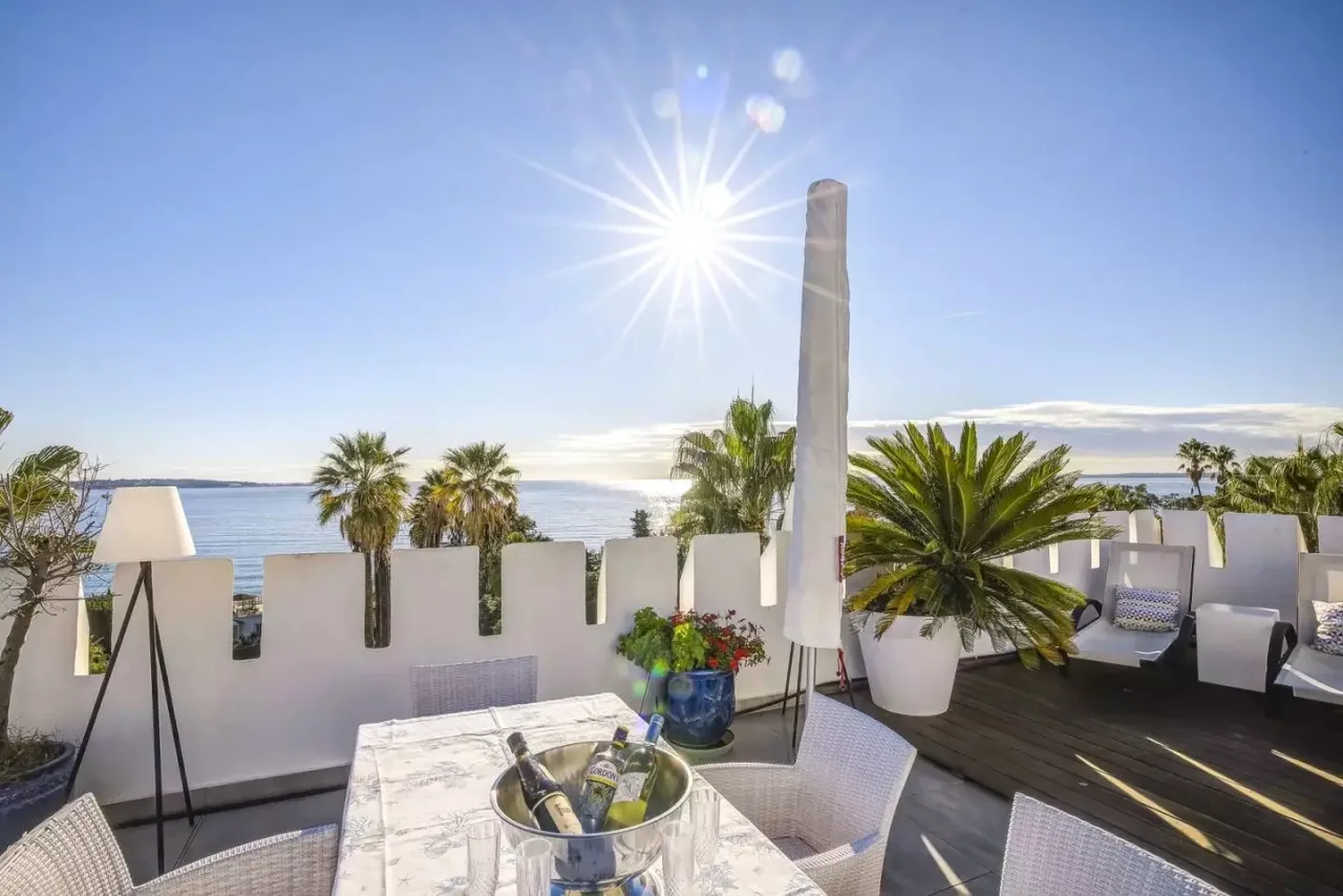 Apartment in Cannes, France, 183 m² - picture 6