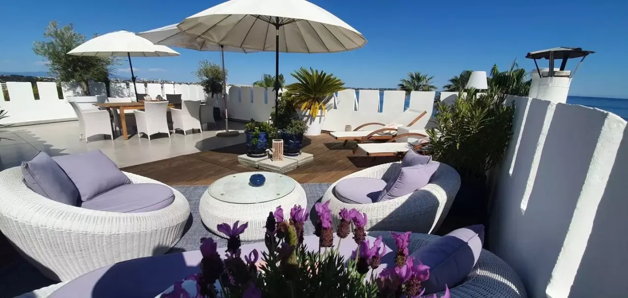 Apartment in Cannes, France, 183 m² - picture 5