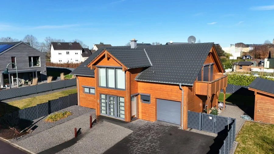 Flat in Diekirch, Luxembourg, 283 m² - picture 1