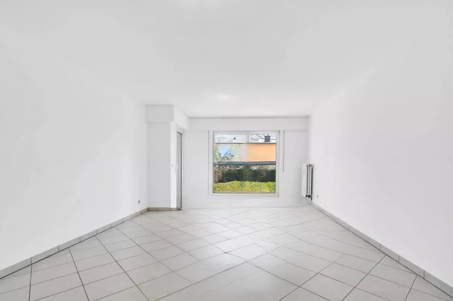 Flat in Luxembourg, Luxembourg, 67 m² - picture 3