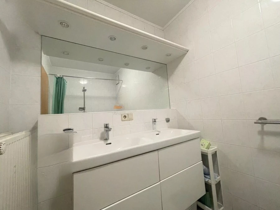 Flat in Luxembourg, Luxembourg, 101 m² - picture 6