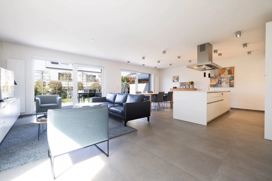 Flat in Luxembourg, Luxembourg, 250 m² - picture 6