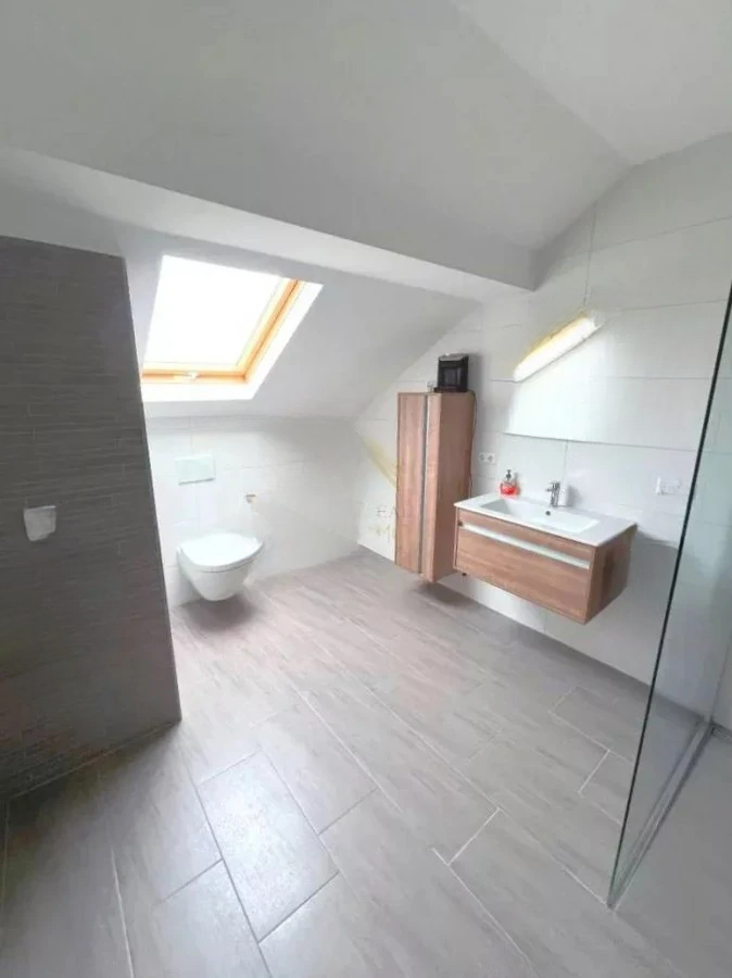 Flat in Luxembourg, Luxembourg, 164 m² - picture 7