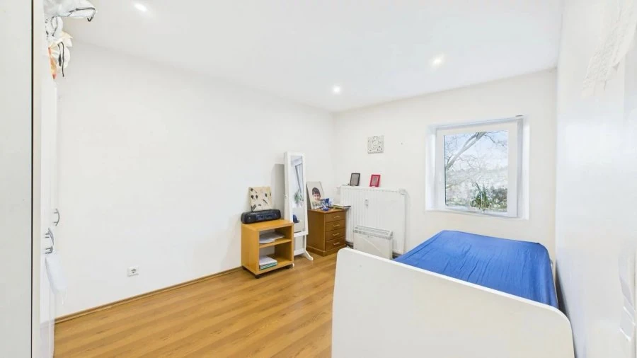 Flat in Luxembourg, Luxembourg, 151 m² - picture 7
