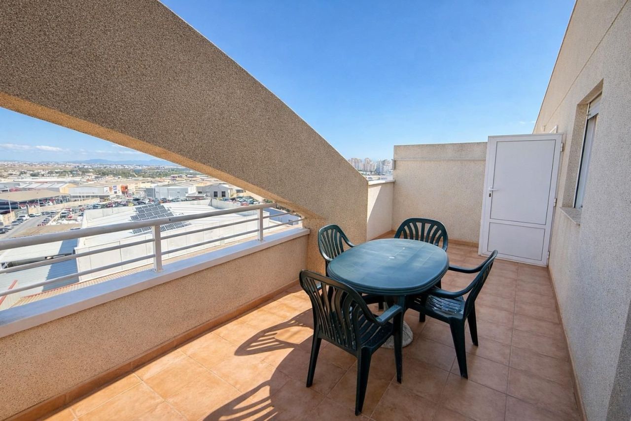 Ático en Torrevieja, España, 53 m² - imagen 1