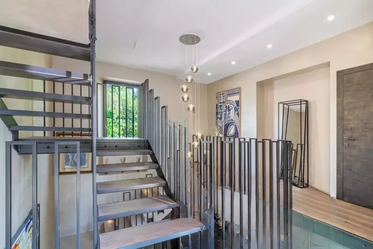 Flat in Cannes, France, 220 m² - picture 4