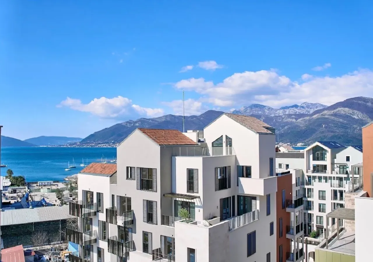 Apartment in Tivat, Montenegro, 102 m² - Foto 1