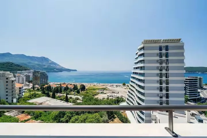 Apartment in Budva, Montenegro, 117 m² - picture 10