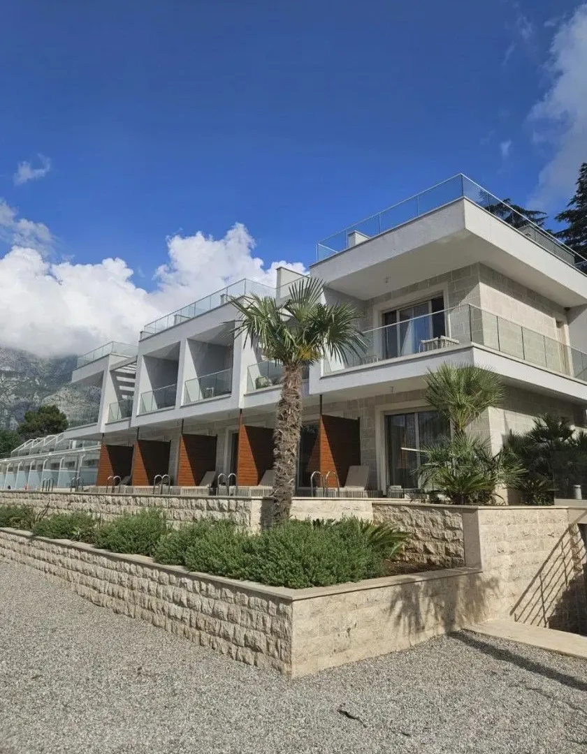 Apartment in Kotor, Montenegro, 7 000 m² - picture 7