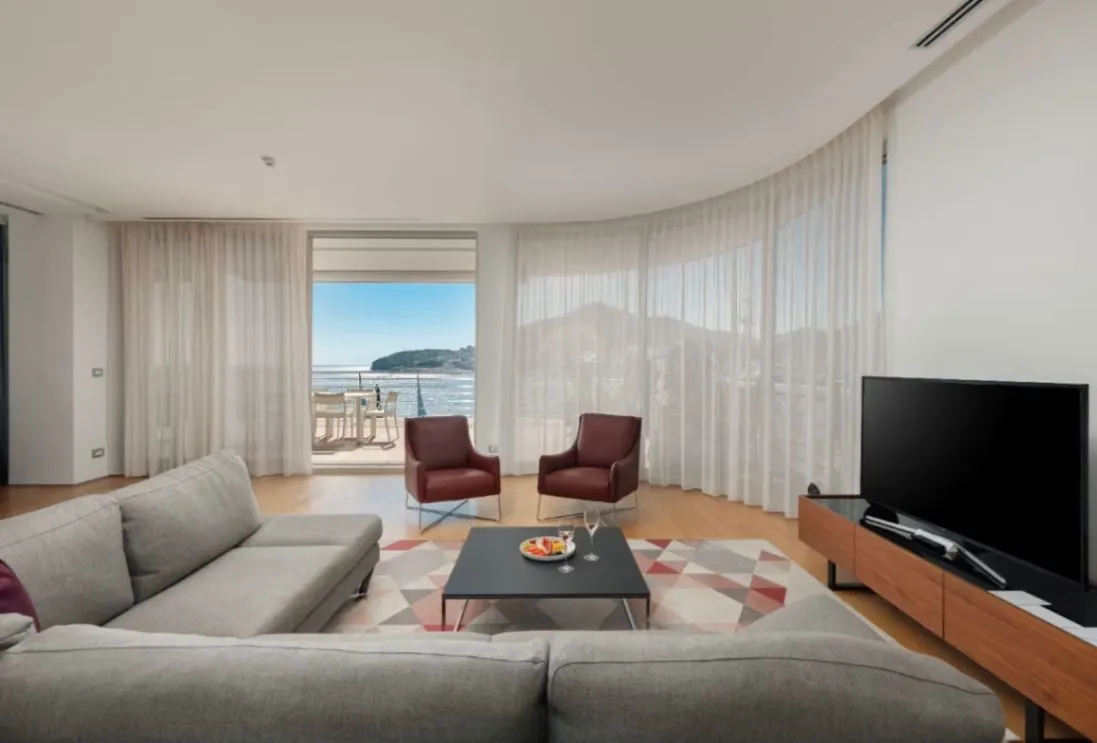 Appartamenti a Budva, Montenegro, 461 m² - foto 1