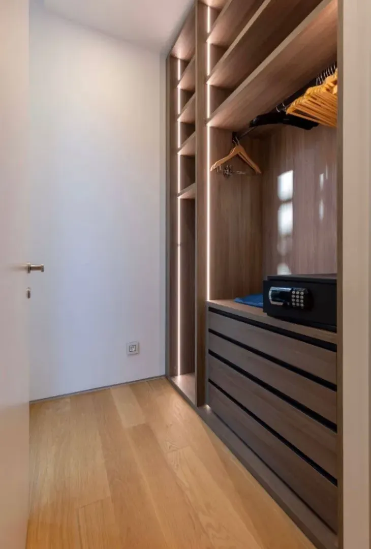 Apartamento en Budva, Montenegro, 519 m² - imagen 13