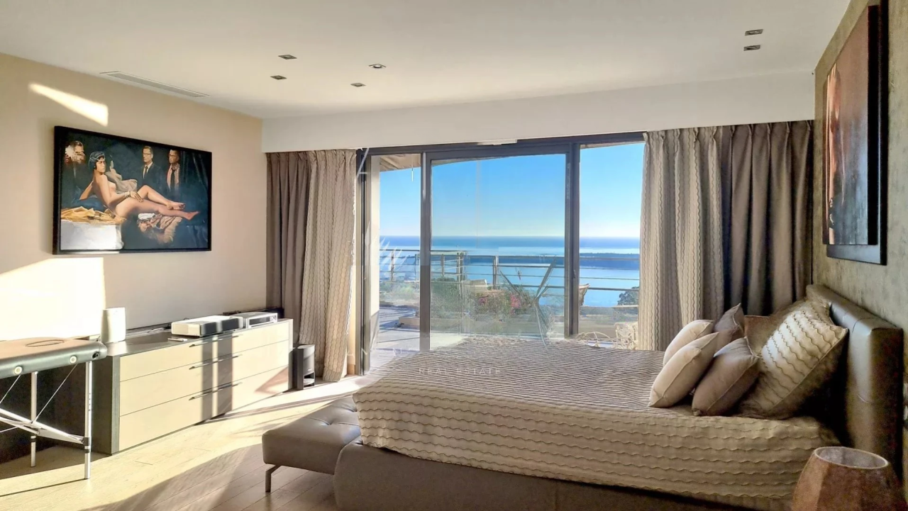 Flat in Cannes, France, 350 m² - picture 14