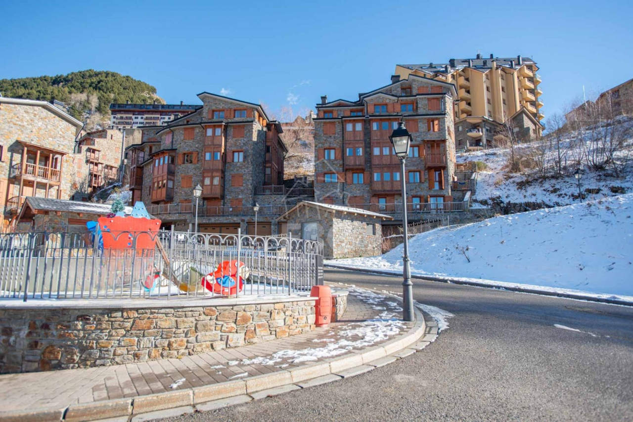 Piso en Soldeu, Andorra, 55 m² - imagen 15
