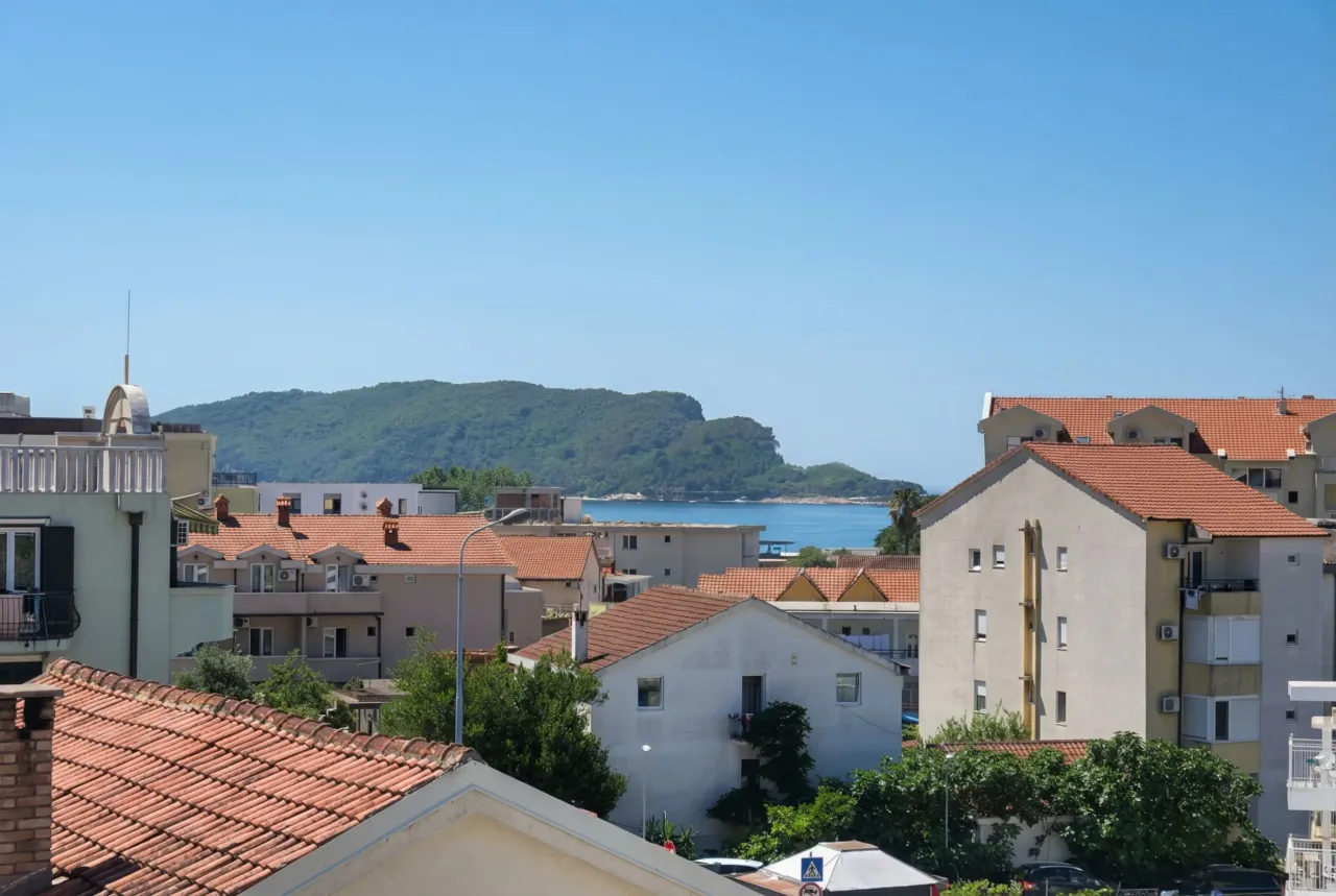 Wohnung in Budva, Montenegro, 60 m² - Foto 1