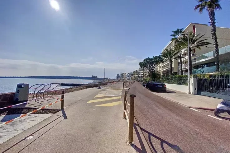 Flat in Cannes, France, 57 m² - picture 1