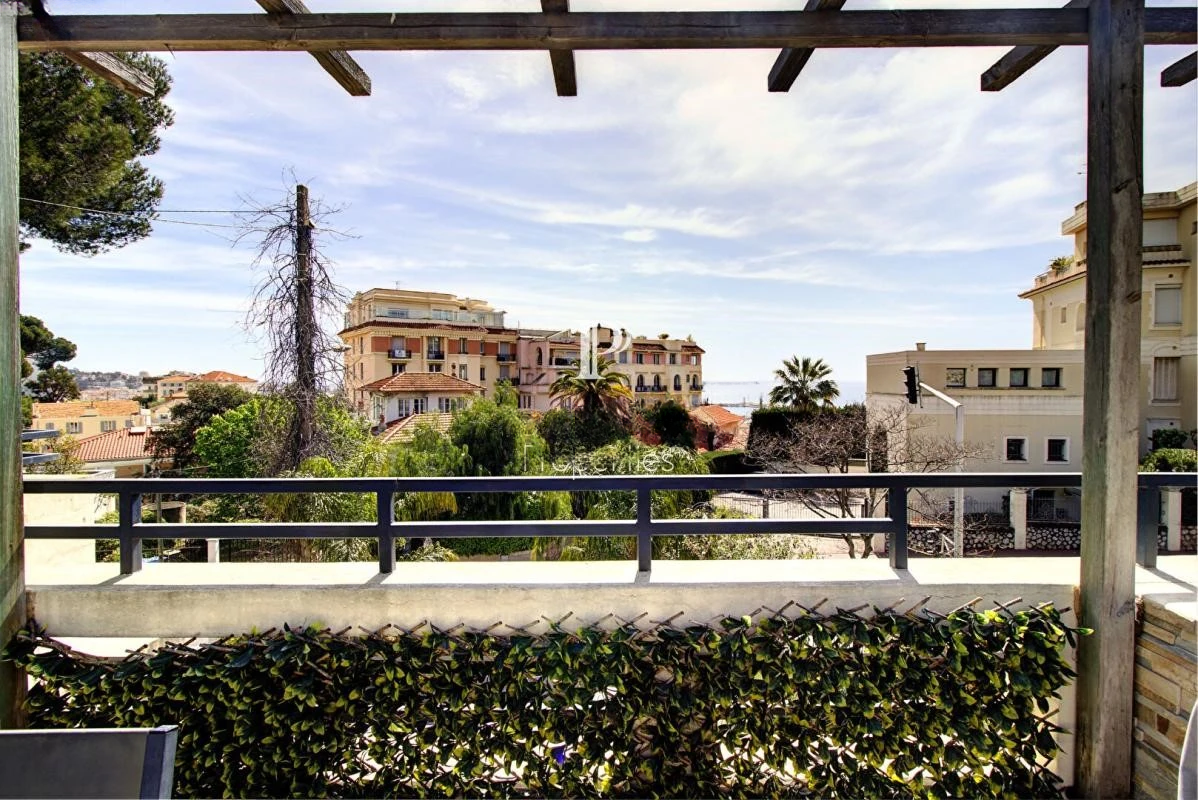 Piso en Cannes, Francia, 208 m² - imagen 1