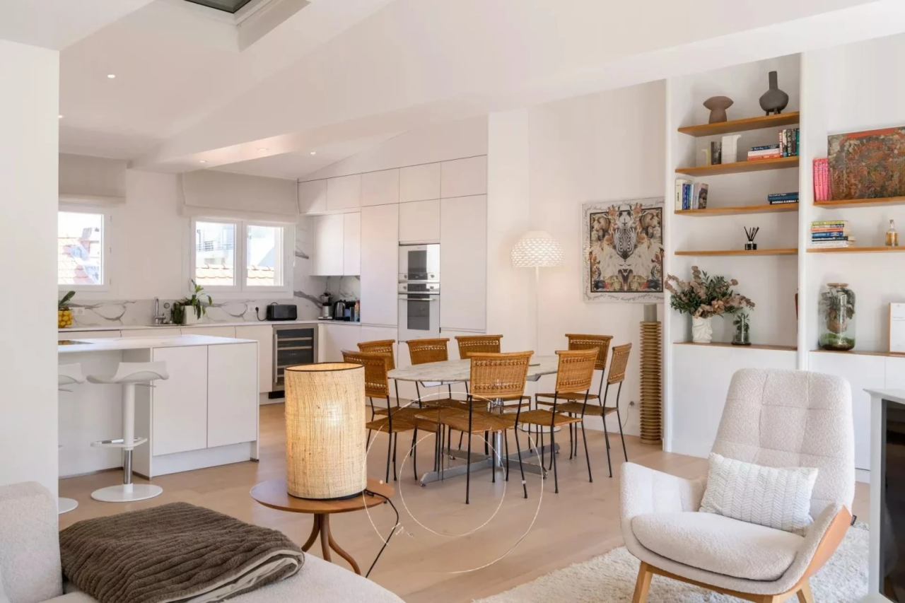 Flat in Cannes, France, 91 m² - picture 7