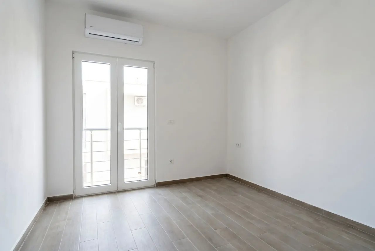 Piso en Herceg-Novi, Montenegro, 73 m² - imagen 11