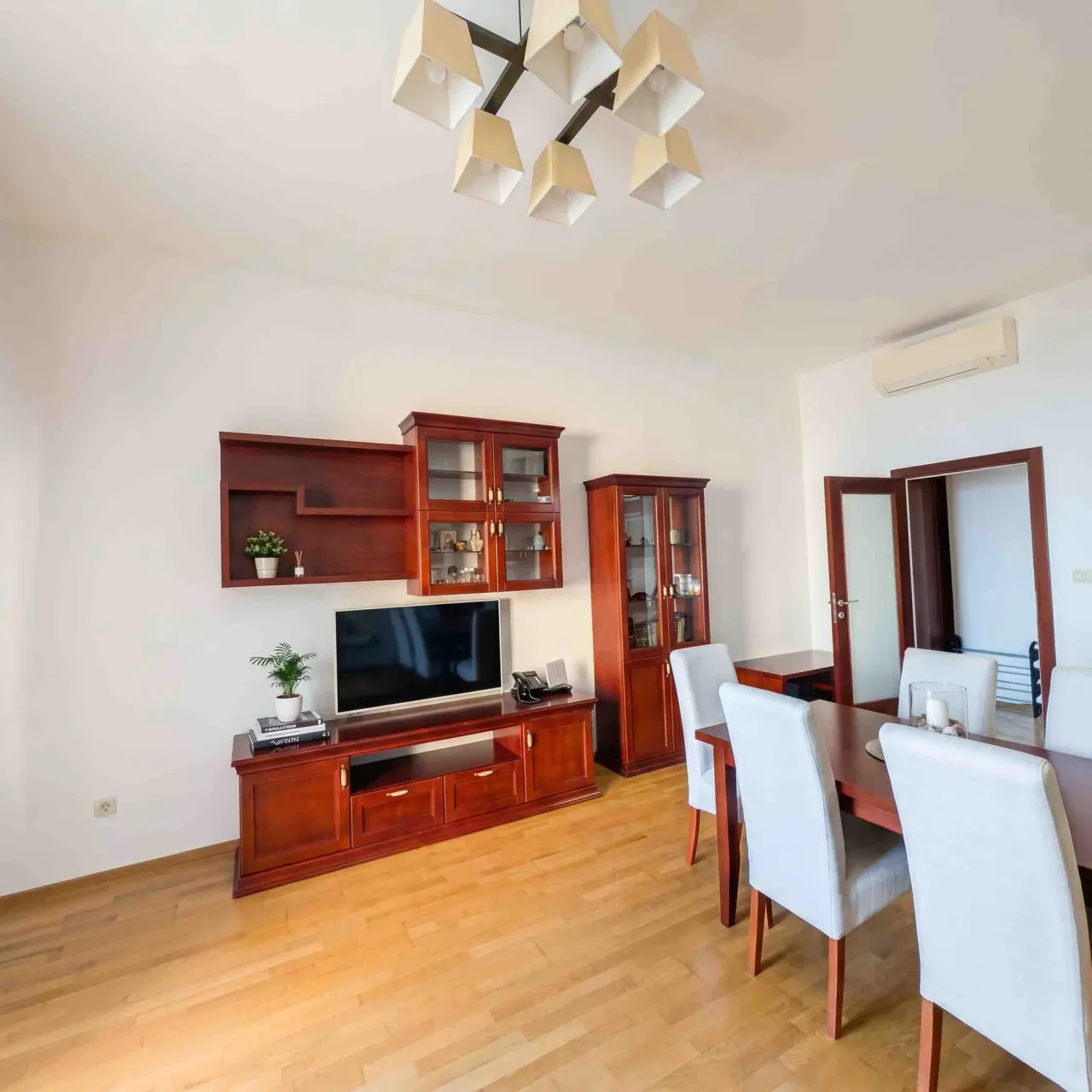 Piso en Becici, Montenegro, 72 m² - imagen 8