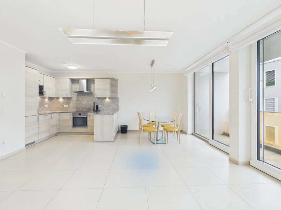 Flat in Luxembourg, Luxembourg, 70 m² - picture 2