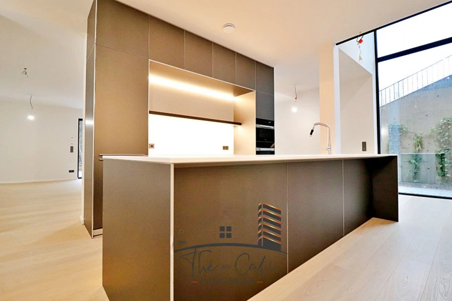 Flat in Luxembourg, Luxembourg, 230 m² - picture 7