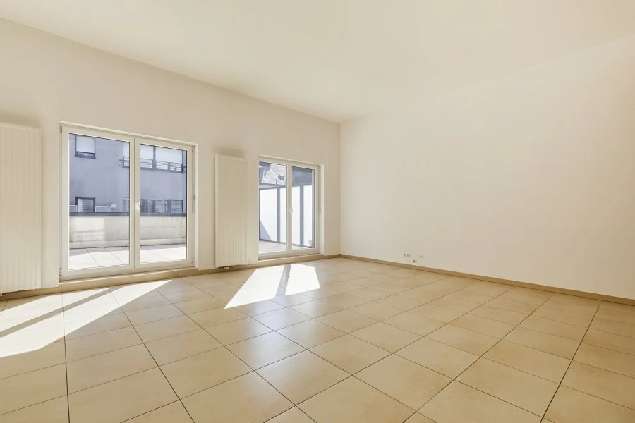 Flat in Luxembourg, Luxembourg, 107 m² - picture 2