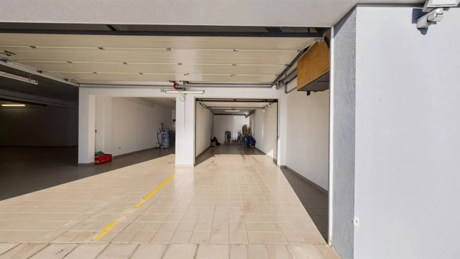 Appartement au Luxembourg, Luxembourg, 242 m² - image 4