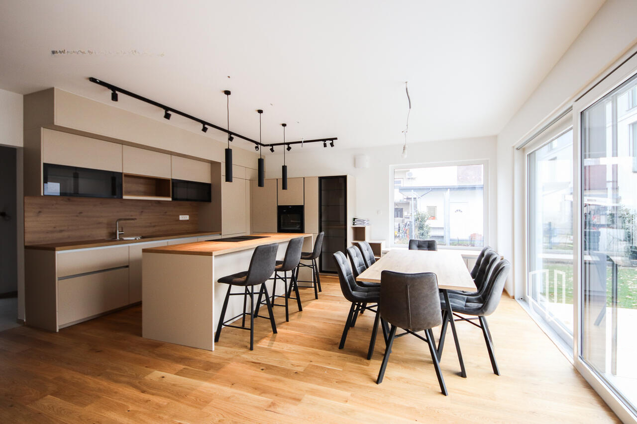 House in Ljubljana, Slovenia, 176 m² - picture 2
