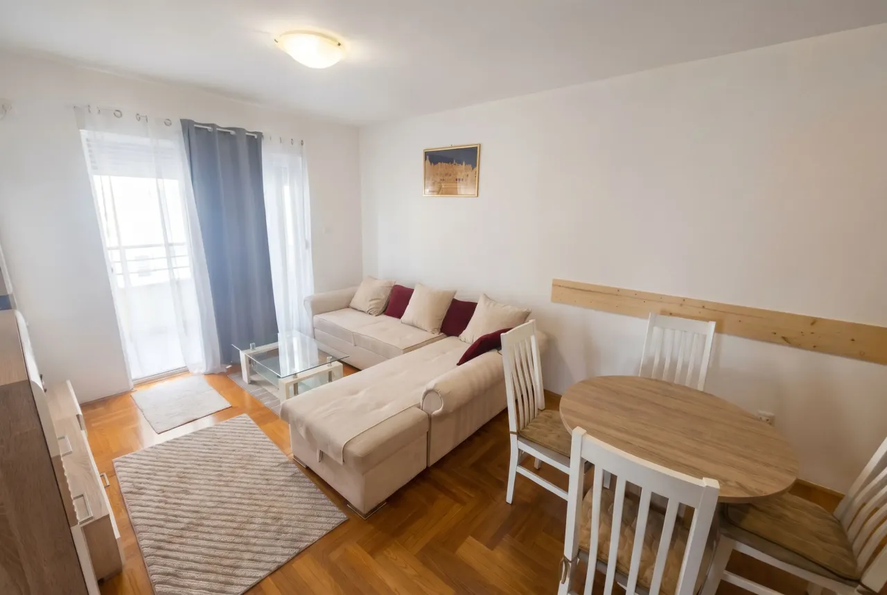 Flat in Budva, Montenegro, 45 m² - picture 2