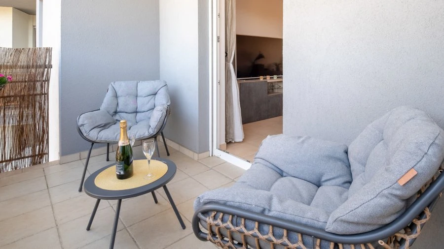 Flat in Luxembourg, Luxembourg, 120 m² - picture 6
