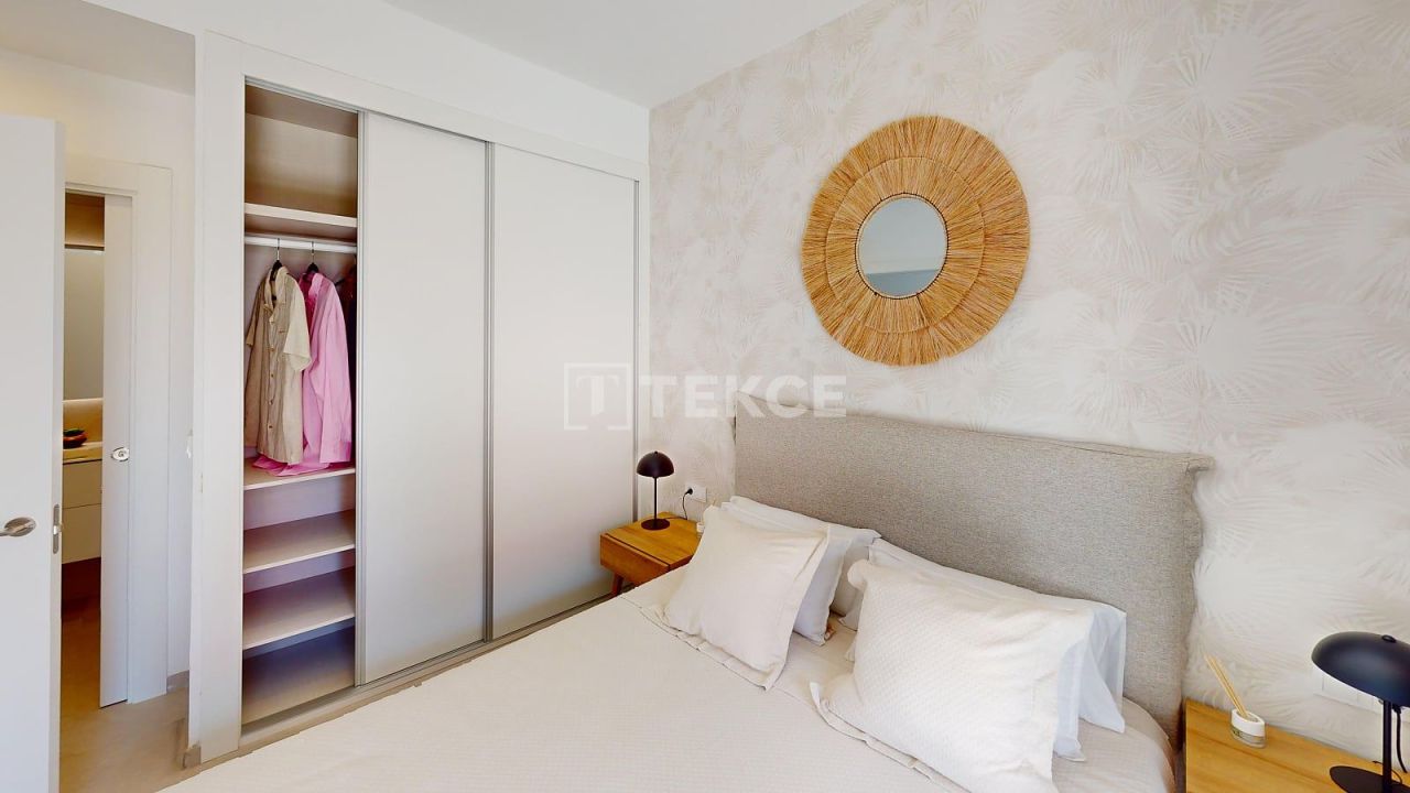 Apartment in Torrevieja, Spain, 89 m² - picture 11