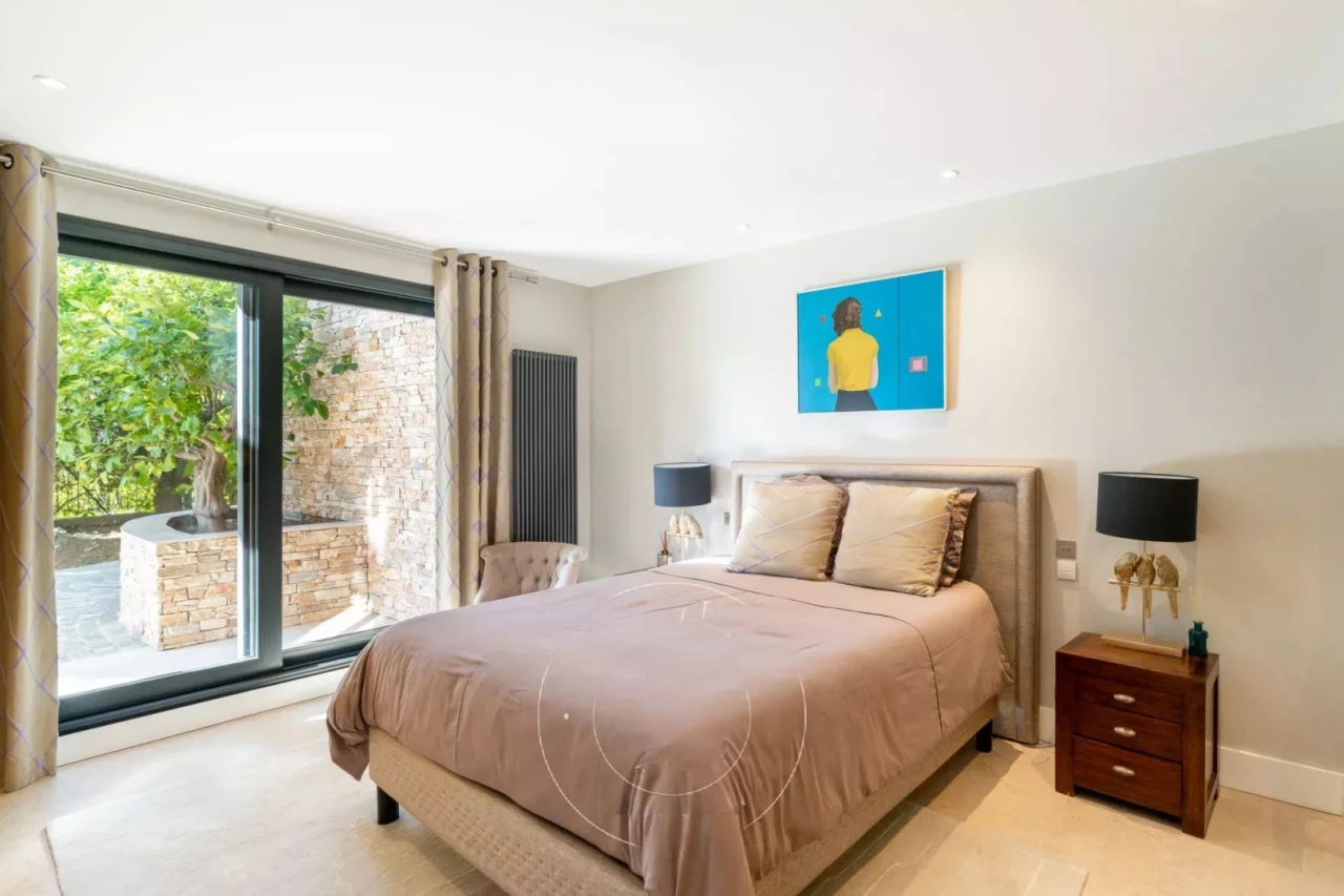 Flat in Cannes, France, 301 m² - picture 17