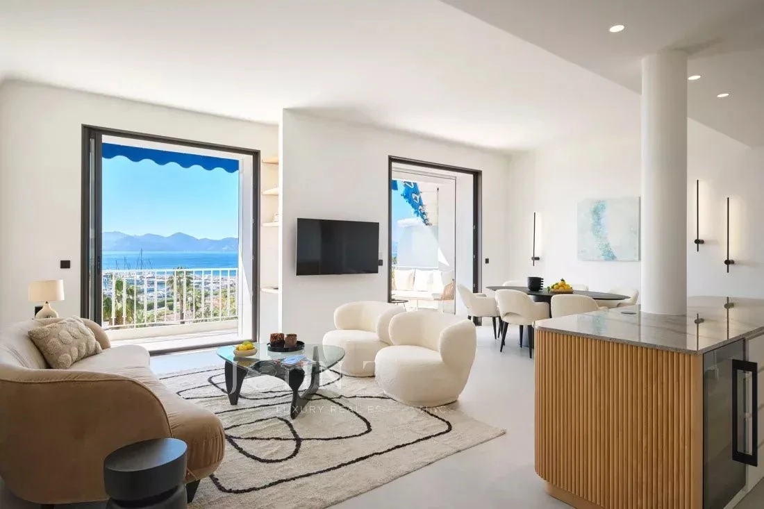 Flat in Cannes, France, 100 m² - picture 3