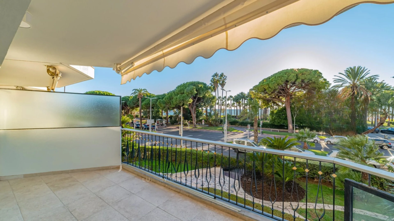 House in Cannes, France, 92 m² - picture 3