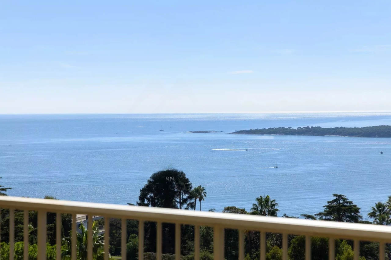 Flat in Cannes, France, 108 m² - picture 4