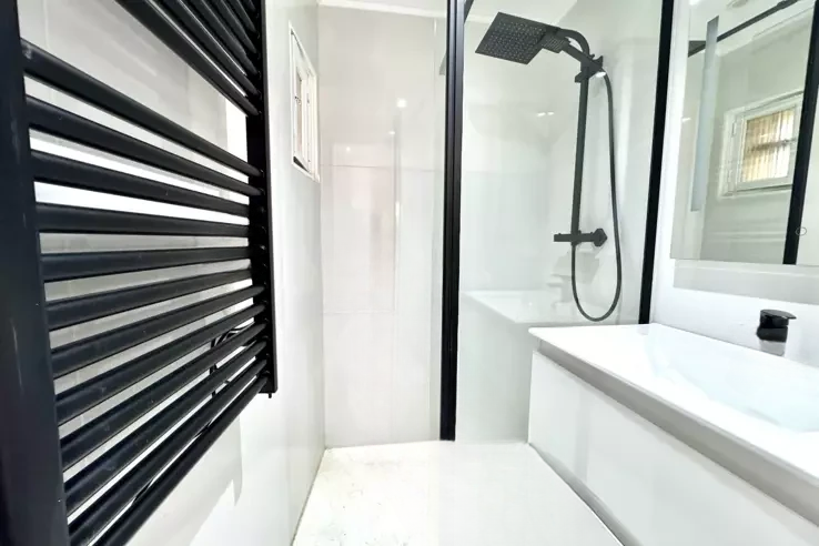 Flat in Cannes, France, 24 m² - picture 2