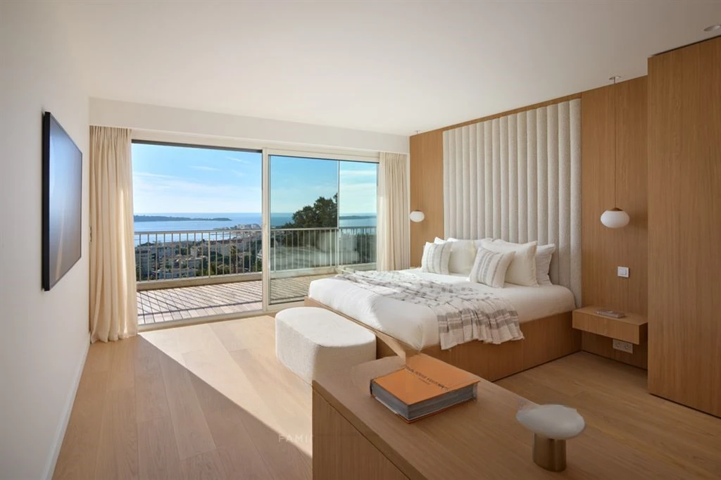 Flat in Cannes, France, 210 m² - picture 14